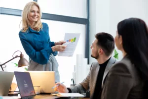 Accompagnement terrain pour booster la performance commerciale au quotidien - Frédérique Dupuis Conseil